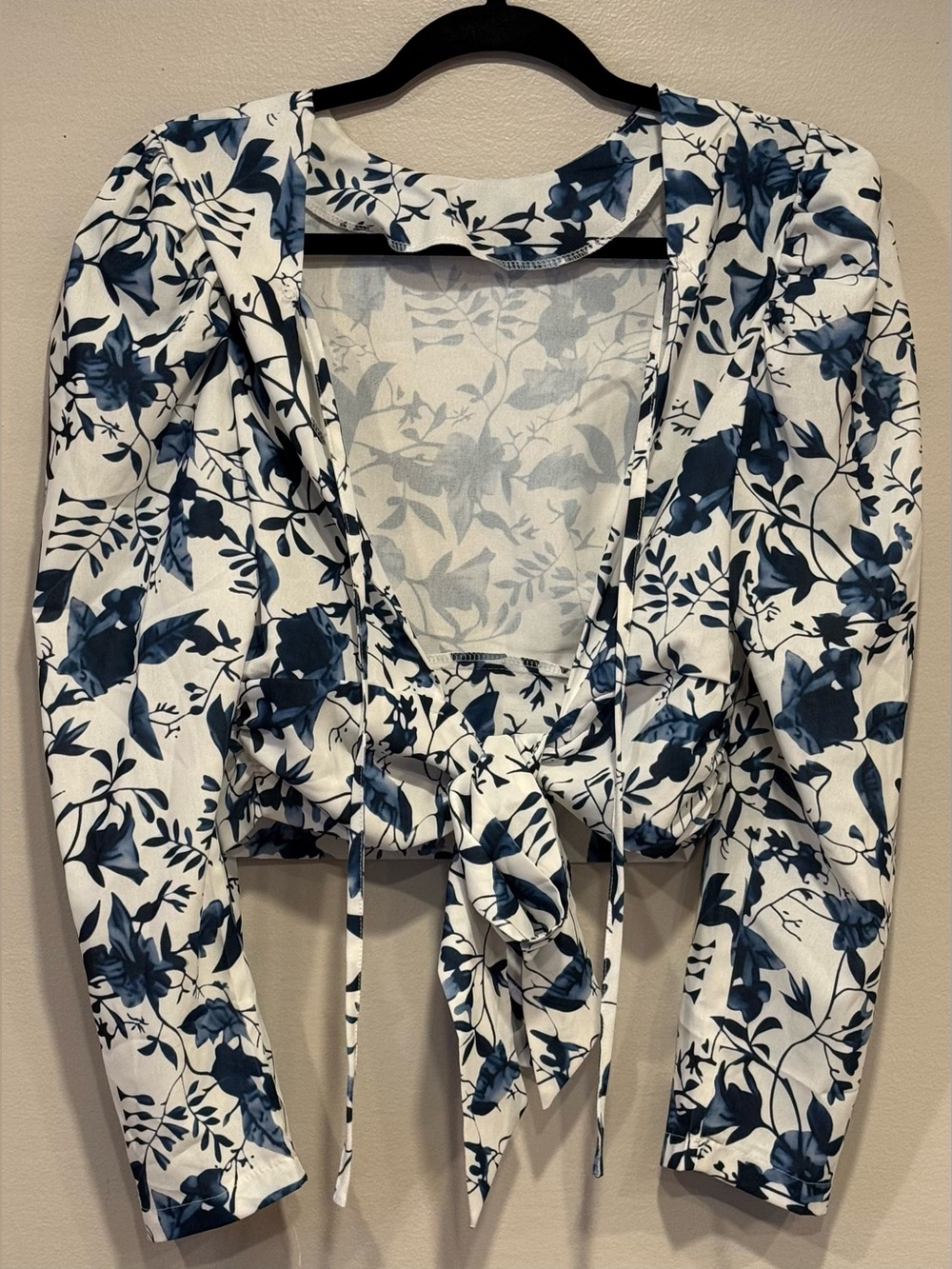 SHEIN Women's Floral Cropped Tie Front Blouse Size Medium